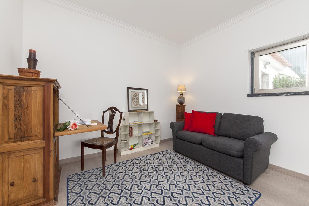 Beachouse - Surf, Bed & Breakfast Ericeira Εξωτερικό φωτογραφία