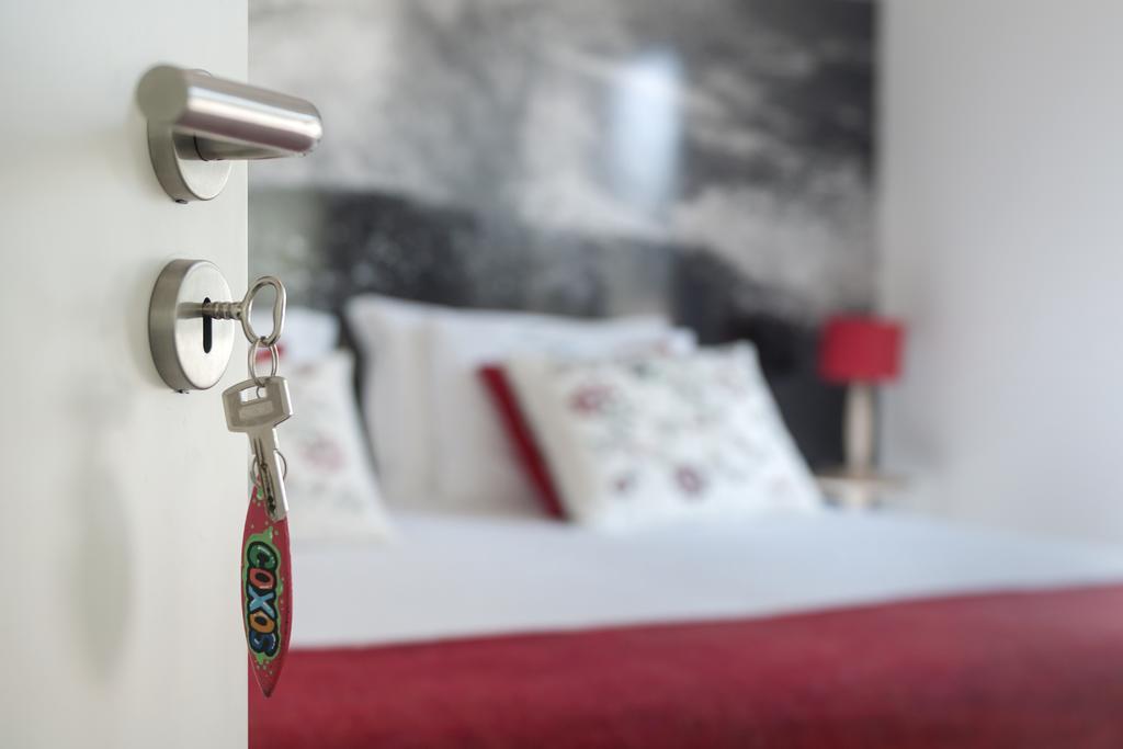Beachouse - Surf, Bed & Breakfast Ericeira Δωμάτιο φωτογραφία